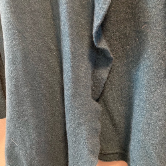 Margaret O’Leary cashmere sweater Like New - Picture 3 of 8